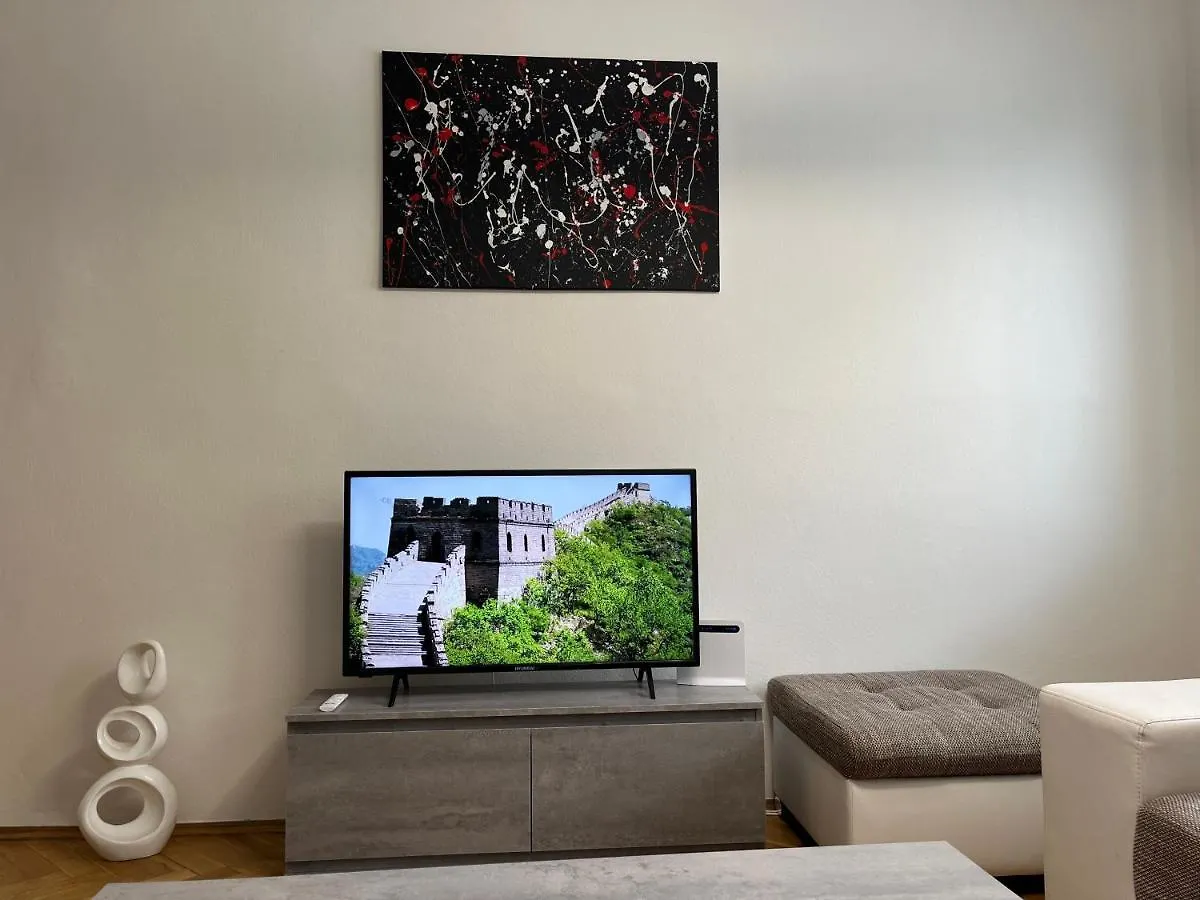 Praha 3 Apartman S Balkonem Apartment 0*, Prague