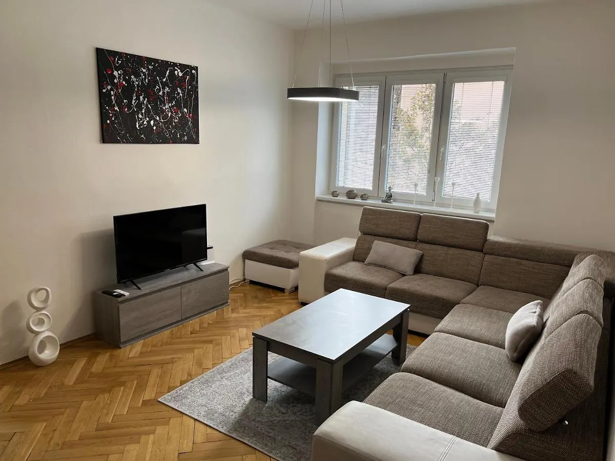 Praha 3 Apartman S Balkonem Apartment  Prague