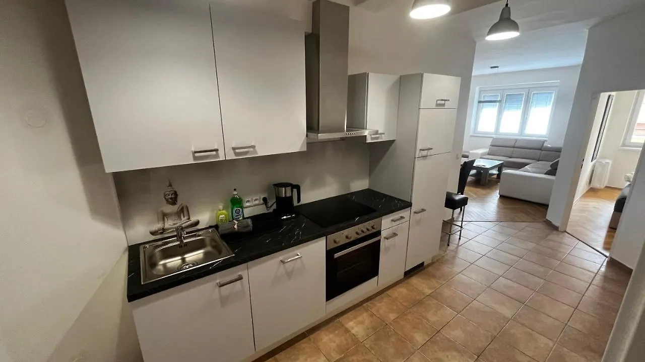 Praha 3 Apartman S Balkonem Apartment